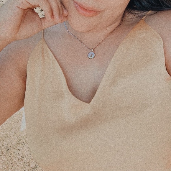 Express spaghetti strap shirt, super fresh! - Picture 2 of 2